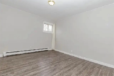 3 Bedroom basement in east London Image# 5