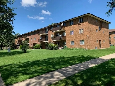 THREE BEDROOM APARTMENT Image# 1