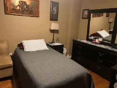 DARLINGTON OPG Workers July 28th Room Available