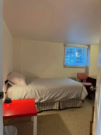 Room for rent on September 1 st ( All utilities are included) Image# 1