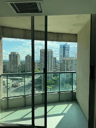 FINCH-YONGE 2 BEDROOM CONDO Image# 1