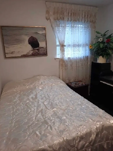 Furnished room available from September 1st Image# 1