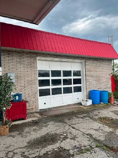Auto garage for lease in tilbury hwy-2 call 647-855-0942 Image# 1