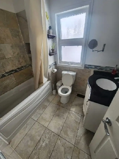 2 sharing / private room available for rent Image# 1
