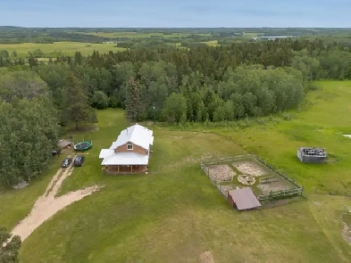 4.55 /- Acres Pine Lake - DustySmithTeam.ca Image# 2
