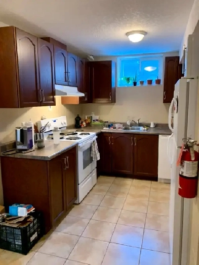 Student-Friendly 3-Bed Apartment - Walk to Univeristy of Guelph Image# 3