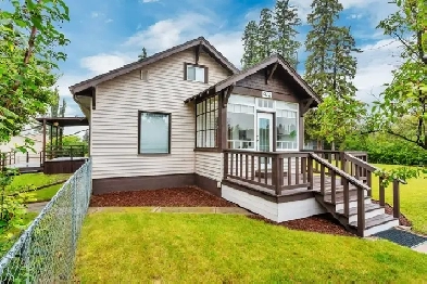 5112 52 ST, TEES - 1.5 STOREY ON .41 ACRE LOT-IMMACULATE HOME Image# 7