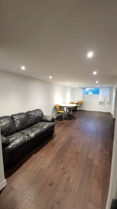ALL INCLUSIVE BASEMENT APARTMENT FOR RENT Image# 7