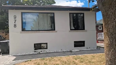 3 bedroom basement apartment for rent Midland/ Eglinton Ave area Image# 2