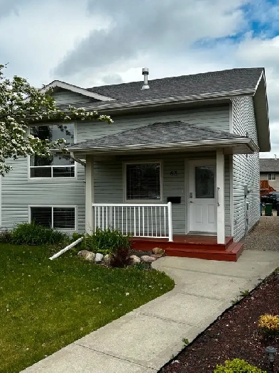 Immediate Possession – 4 Bedroom Home Save the Realtor Fees! Image# 6