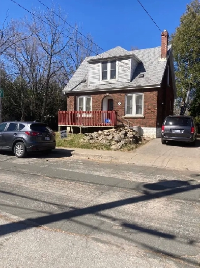One Room for rent near McMaster University Image# 1