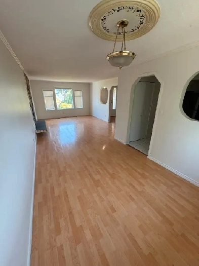 3 Bedroom & 2 Bath West Abbotsford Home for Rent Image# 1