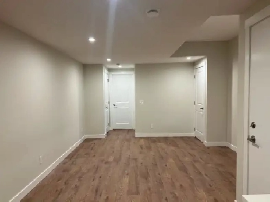 Modern 1 Bed, 1 Bath House For Rent Image# 9