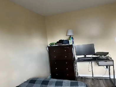 room for rent Image# 3