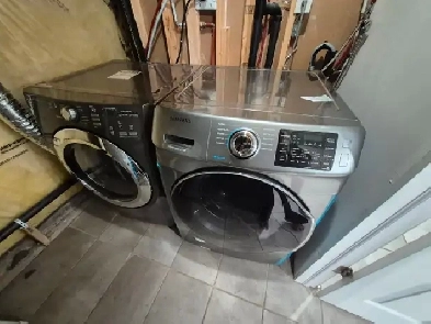 3 Bedroom Legal Basement with Separate Entrance Image# 1