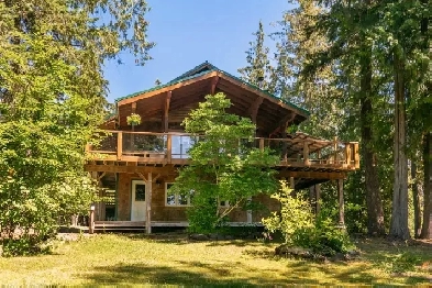 Shuswap Lakeview Home For Sale on 1 acre Image# 9