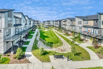 Townhouse for sale in Redstone Image# 30