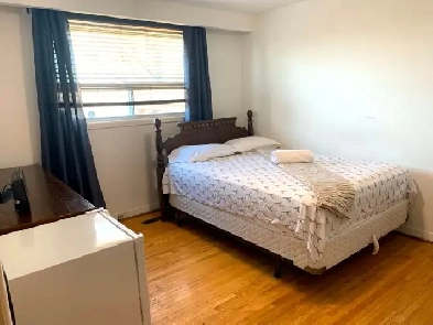 LARGE ROOM FOR RENT 6 MIN TO YYZ: MARTINGROVE & EGLINTON! Image# 1