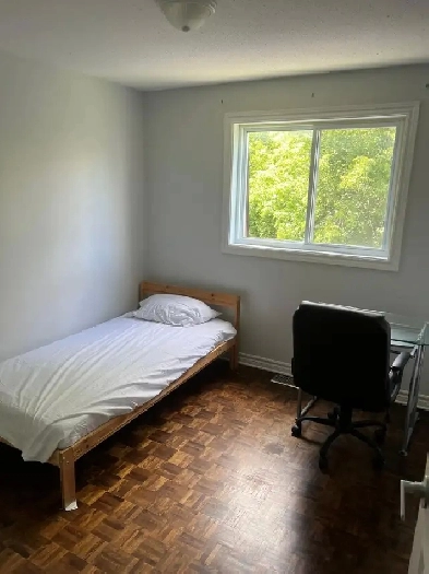 Furnished room for rent near ($650) Image# 1