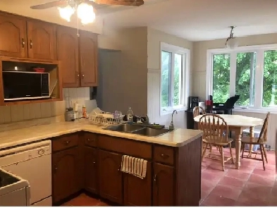 Guelph south, close to U of G, 4 1 bedroom, 3.5bath, $3800 Image# 6