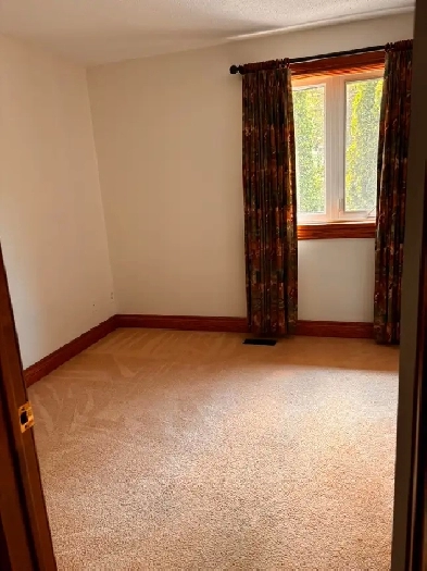 room for rent Image# 1