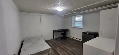 1er août à côté Université, Cégep Ste-Foy et St.Lawrence pour ét Image# 1