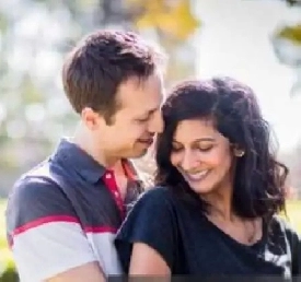 couple looking to rent a room Image# 1