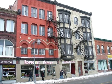 Store at 426 Bank St., Ottawa, 600 sf, 1 parking, Sept. 1, $2800 Image# 6