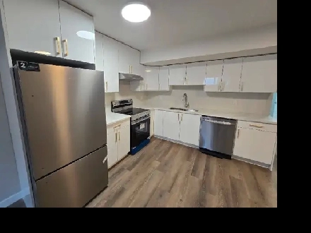 Brand New Luxury 2 Bedroom Basement Suite - Private Entrance Image# 3