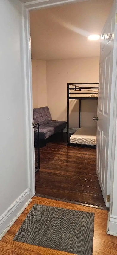 Basement Room for Rent Image# 1