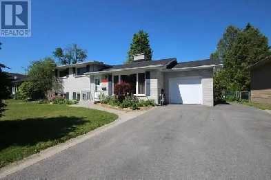 Single family home - semi-furnished in desired neighbourhood. Image# 4