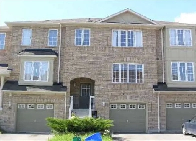 3-Bed 3.5-Bath Townhouse at Kingston and Harwood Image# 1