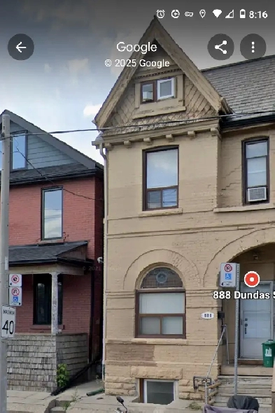 One Bedroom 3rd Floor Downtown Image# 1