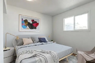 Townhomes with In Suite Laundry - Queen's Way Court - Townhome f Image# 1