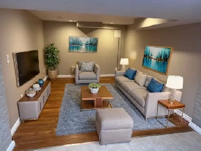 2 BDRM Exposed Brick Open Concept Patio Large Yard Garden Oasis Image# 3