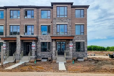 5 bedroom 5 washroom Townhouse for Rent Image# 1