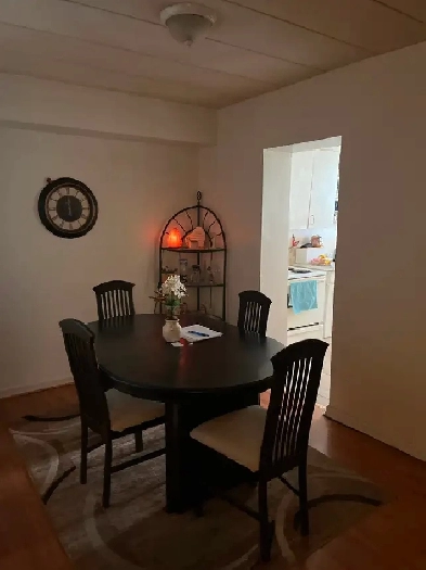 One bedroom for rent in Burlington close to downtown Image# 5