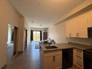Modern 1 Bed / 1 Bath Apartment in the Heart of Kingston Image# 1