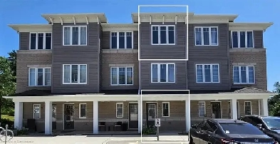 Beautiful stacked townhome for immediate lease Image# 3