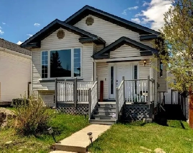 Large, spacious, four bedroom  home in Sheep River pets ok Image# 10