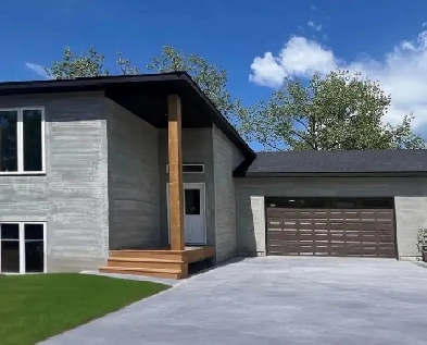 BRAND NEW BILEVEL CONDO HOME W/BASEMENT & DOUBLE ATTACHED GARAGE Image# 3