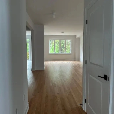 4bed - 3.5 bath house for rent in Wasaga Beach Image# 1