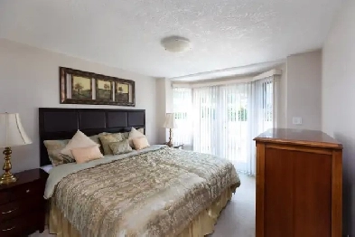 Spacious 3-Bedroom Furnished Duplex in Rockland Image# 1