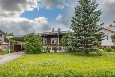 Charming Home in Eckville For Sale Image# 7