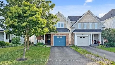 Extensively upgraded 3 2 bedroom, 4-bathroom family home Image# 1