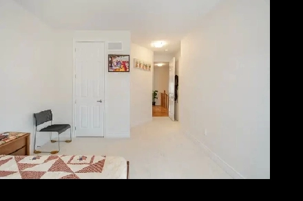 Private Room for Rent – Utilities Included Image# 2