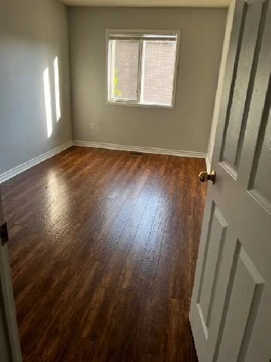 Private 1 Bedroom for Rent at Brampton Terminal Image# 7