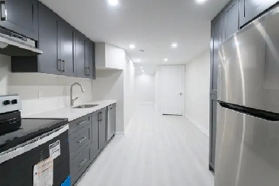 1.5 Bedroom 1 Bathroom Renovated Unit for Lease at 2915 Bur Oak Image# 1