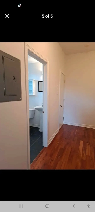 Chambre avec sa propre salle de bain à louer dans un grand 6½. Image# 2