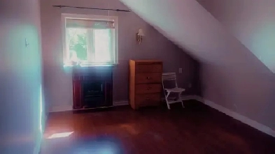 Large bedroom to rent Image# 2